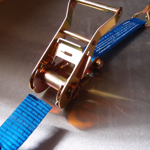 35mm x 6m Ratchet Strap, 3000kg with Claw Hooks