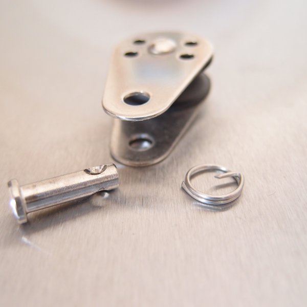 Stainless Steel 25mm Pulley Block with Nylon Sheave - Removable Pin - AISI 316