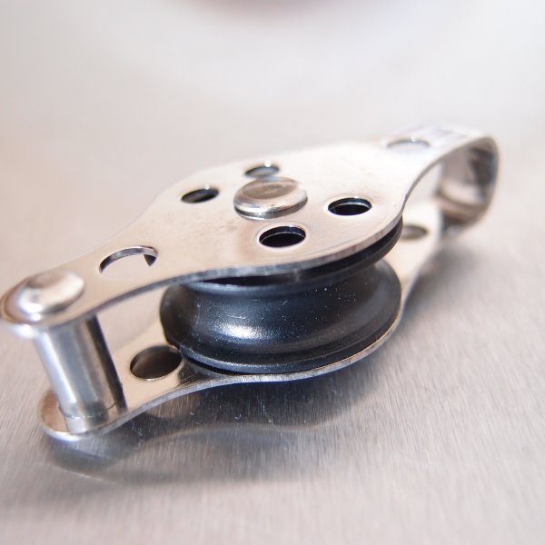 Stainless Steel 25mm Pulley Block with Nylon Sheave - Type 1 - AISI 316