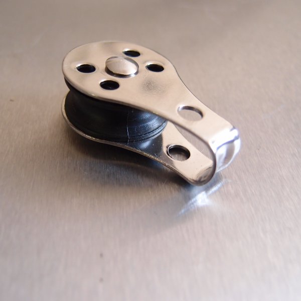 Stainless Steel 25mm Pulley Block with Nylon Sheave - Type 2 - AISI 316