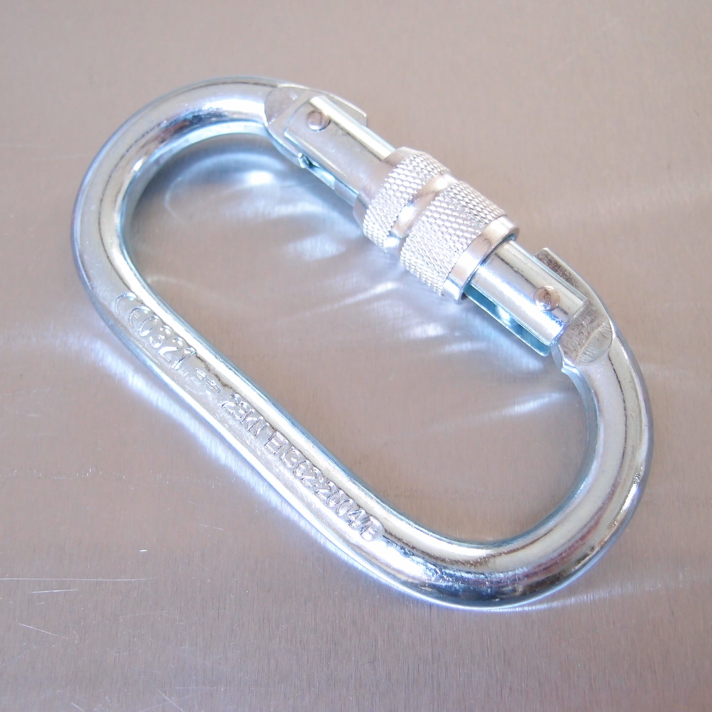 Carabiner - Screw Gate - 18mm Opening - 25kN - Zinc Plated Steel - Working at Height