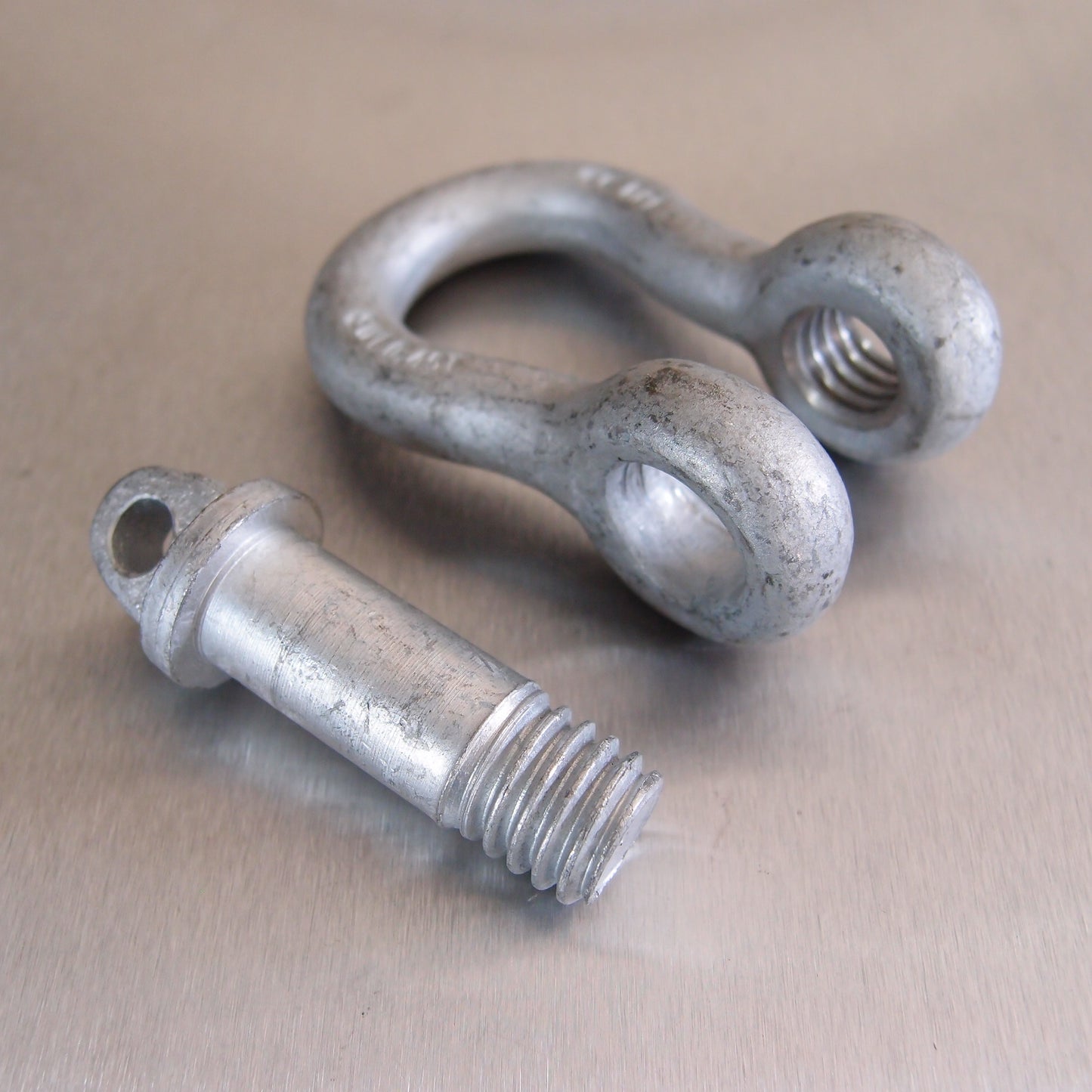 Large Bow Shackles High Tensile with Type A Pins - Galvanised