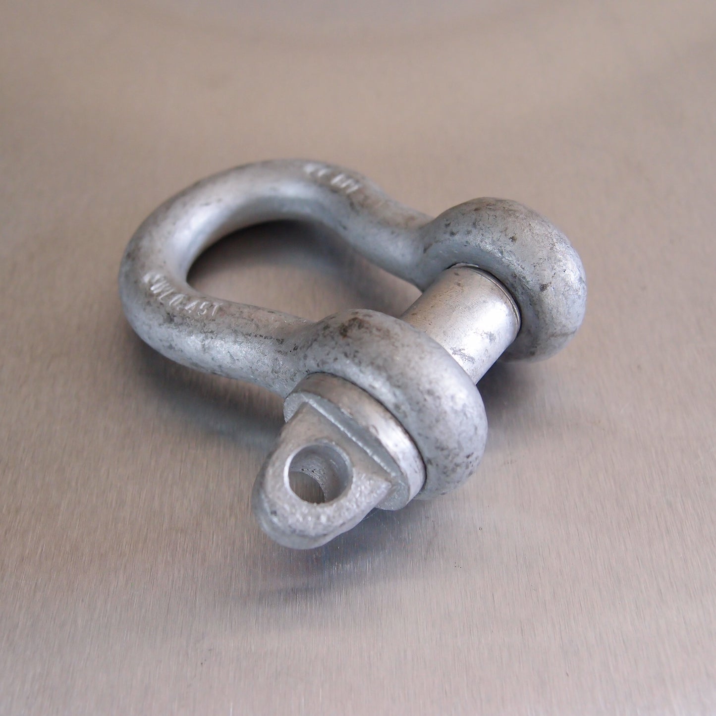 Large Bow Shackles High Tensile with Type A Pins - Galvanised