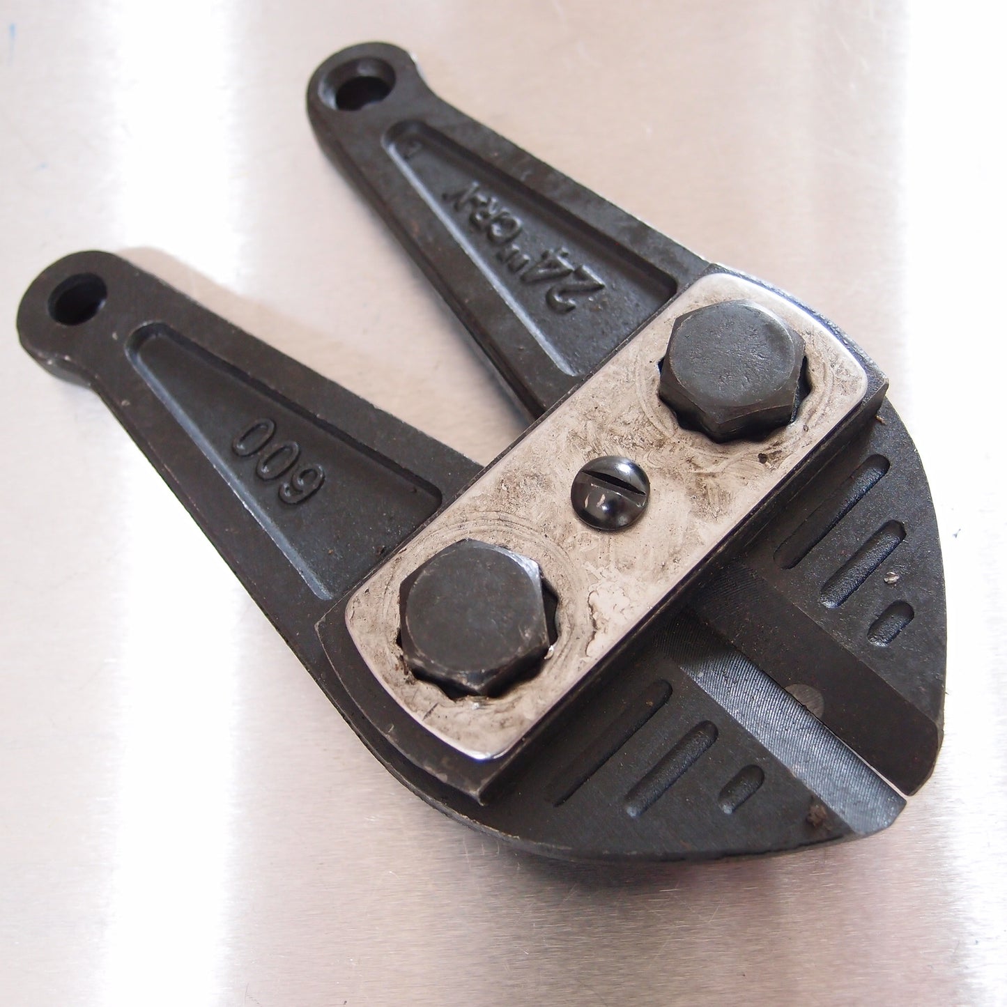 Chain Bolt Cutter - Bench Mounted