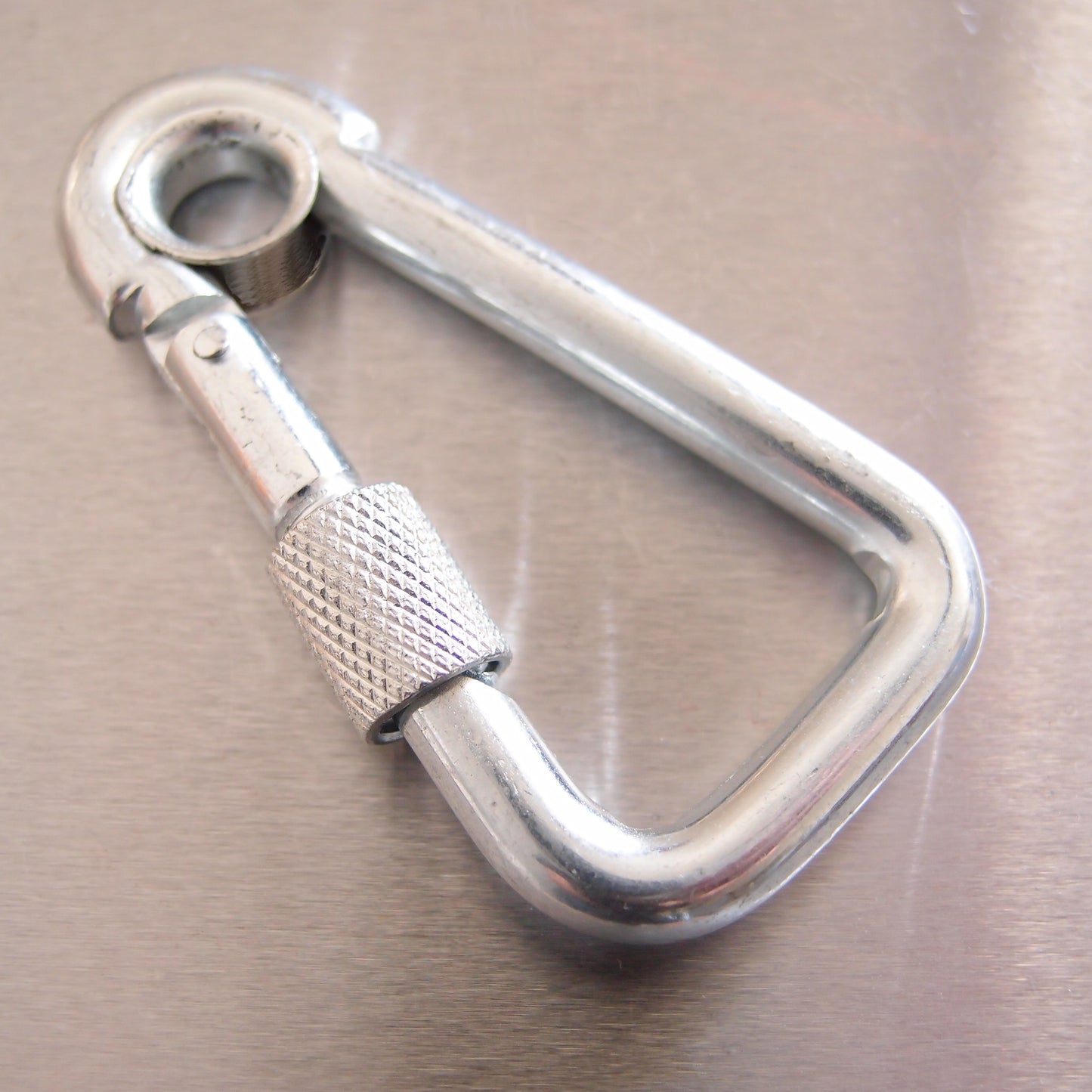 Asymmetric Carbine hook with Screw Gate - Zinc Plated