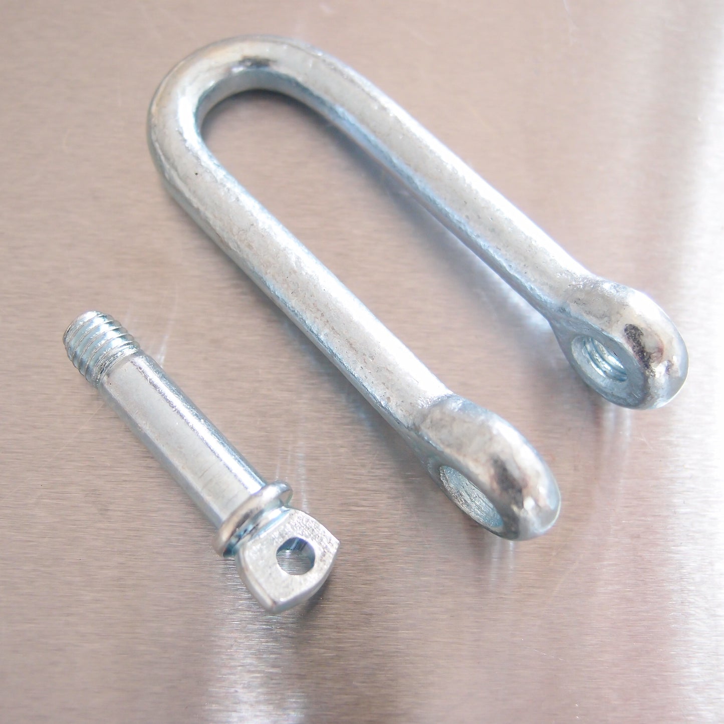 Commercial Long Dee Shackle Galvanised - Screw Pin