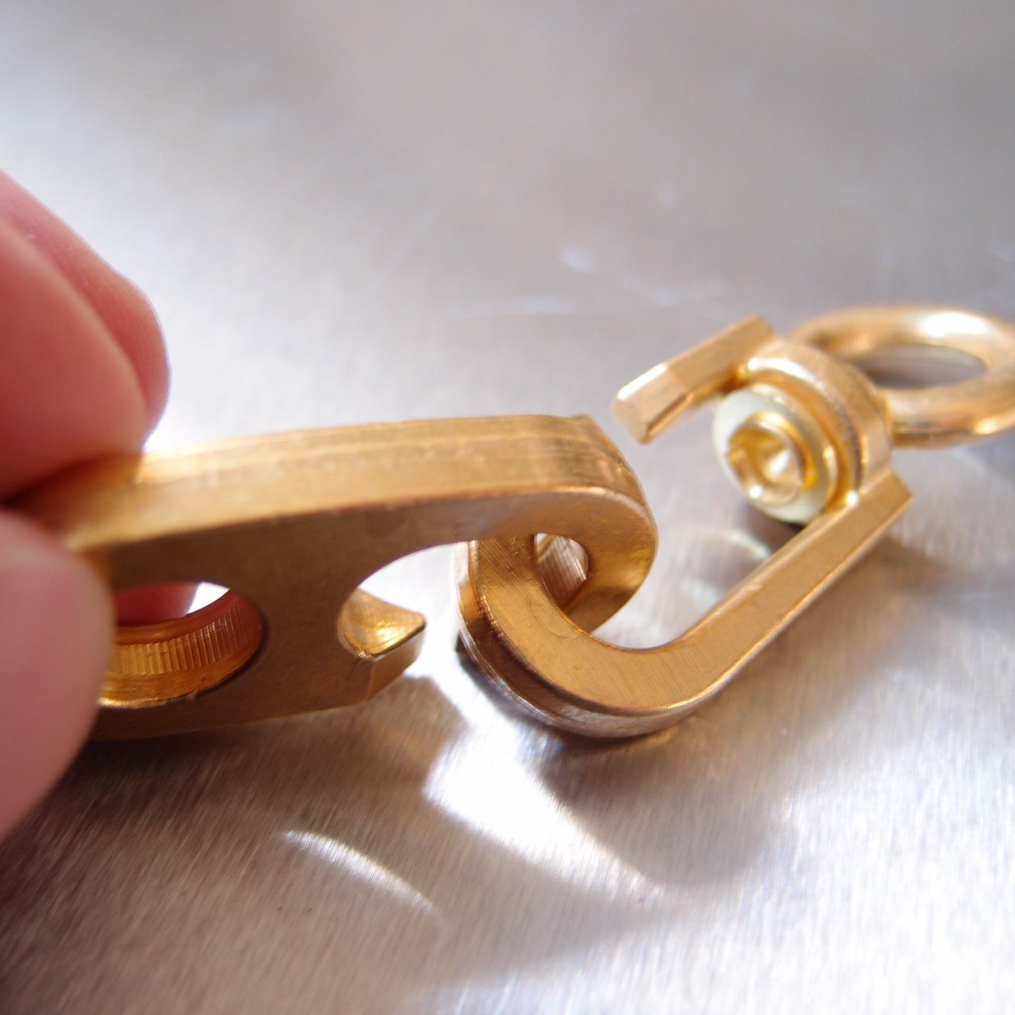 Inglefield Clips / Flag Swivels