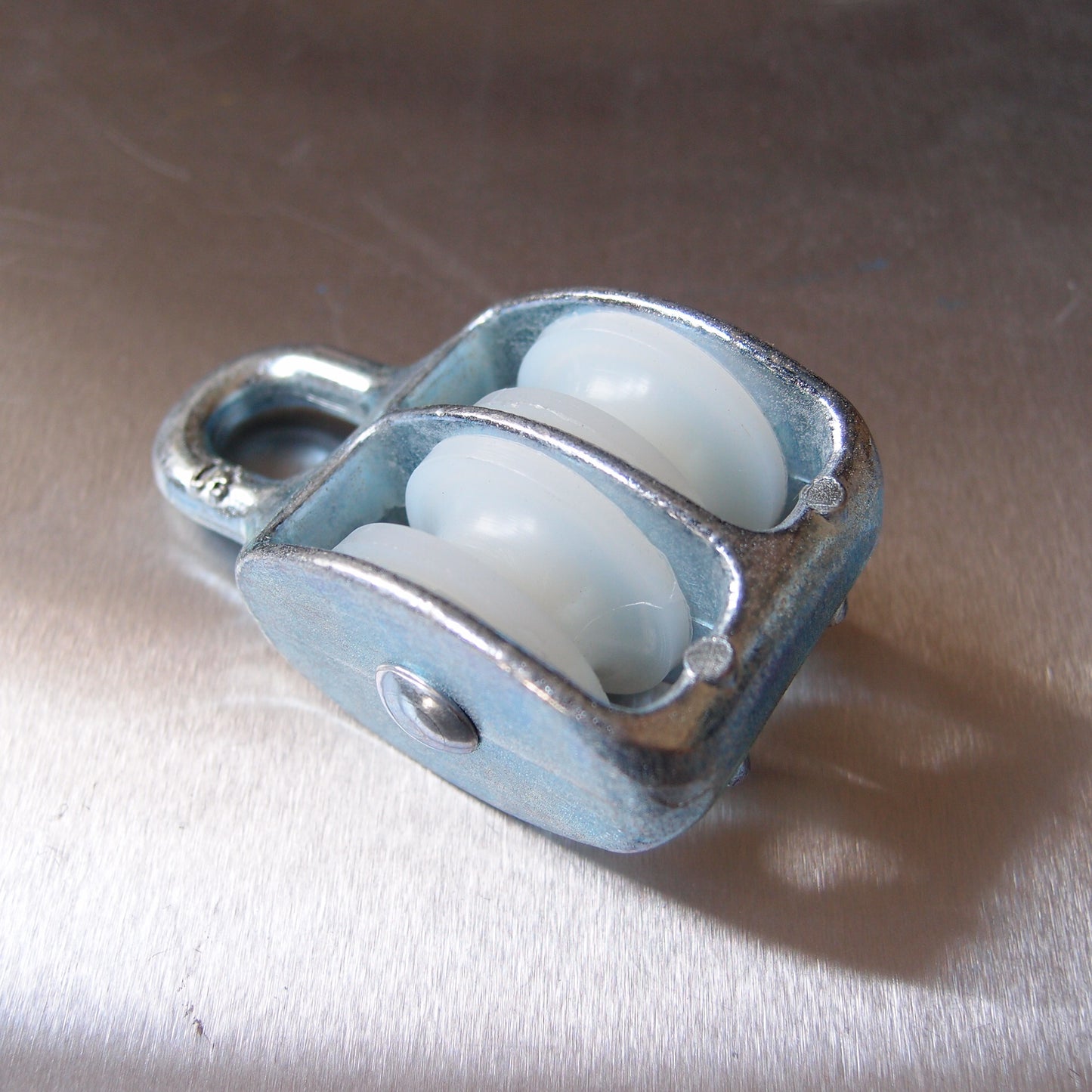 Double Awning Pulley - Nylon Sheaves - Fixed Eye - Zinc Plated Steel