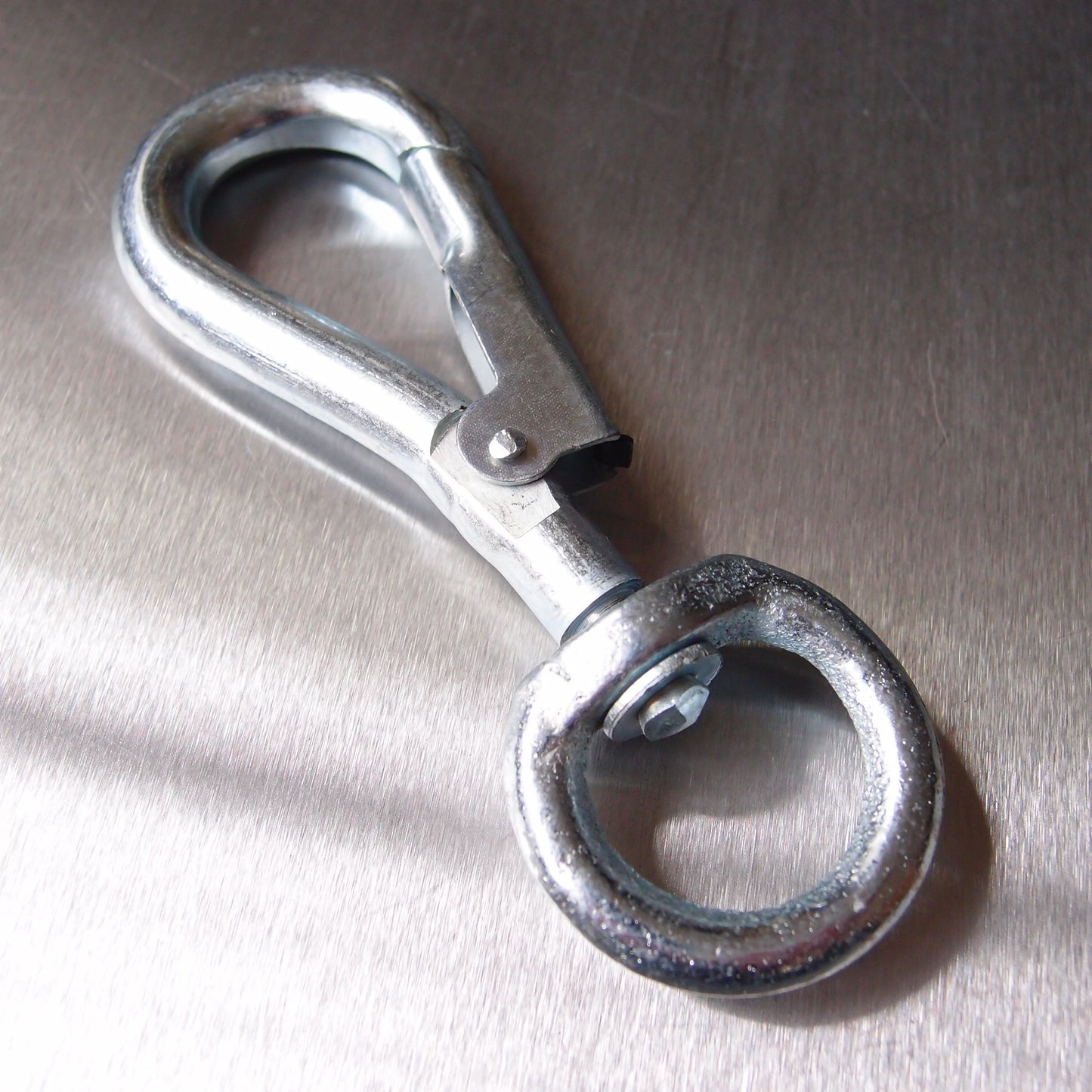 Standard Springhooks to Swivel: Zinc Plated