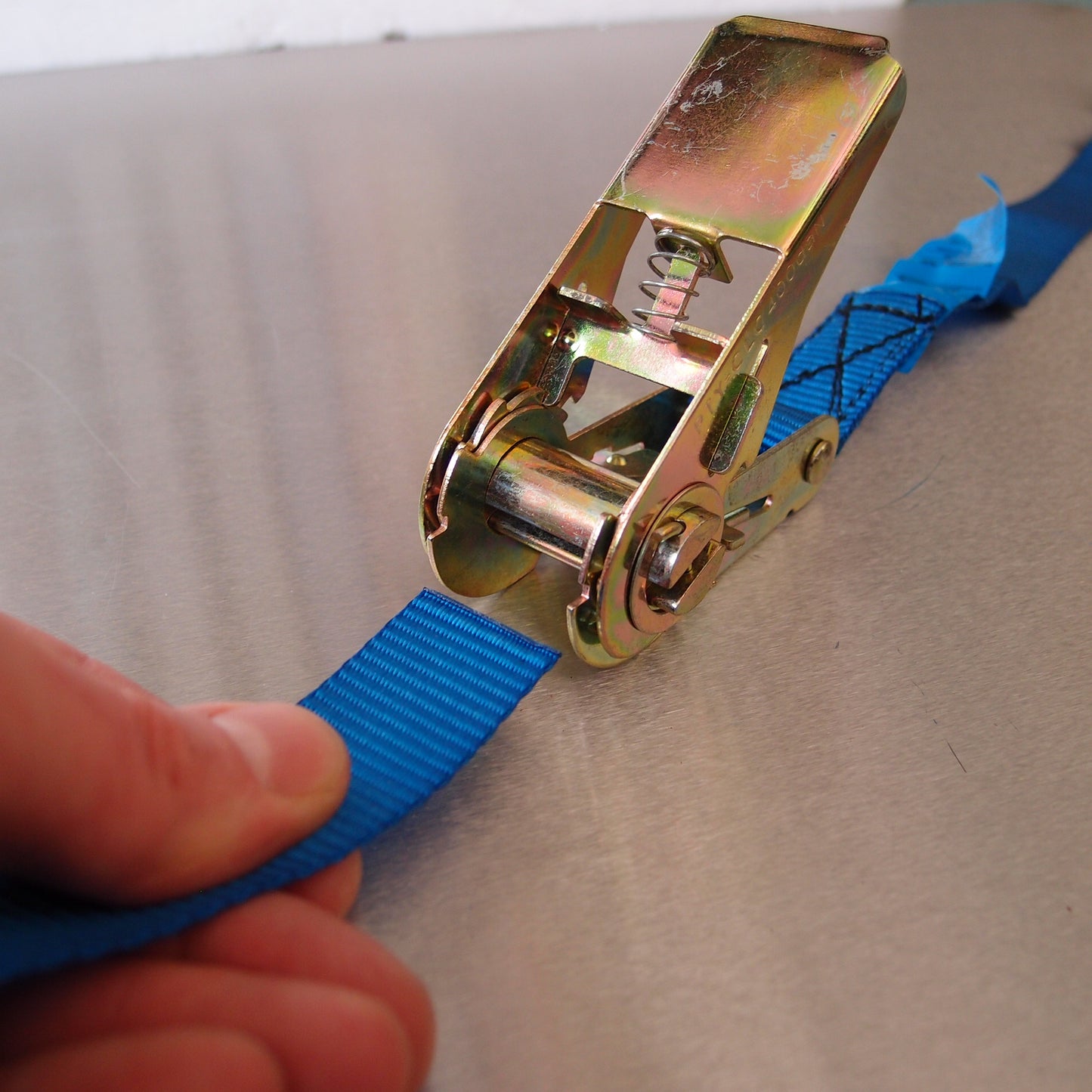 25mm Ratchet Strap, 800kgs with Claw Hooks