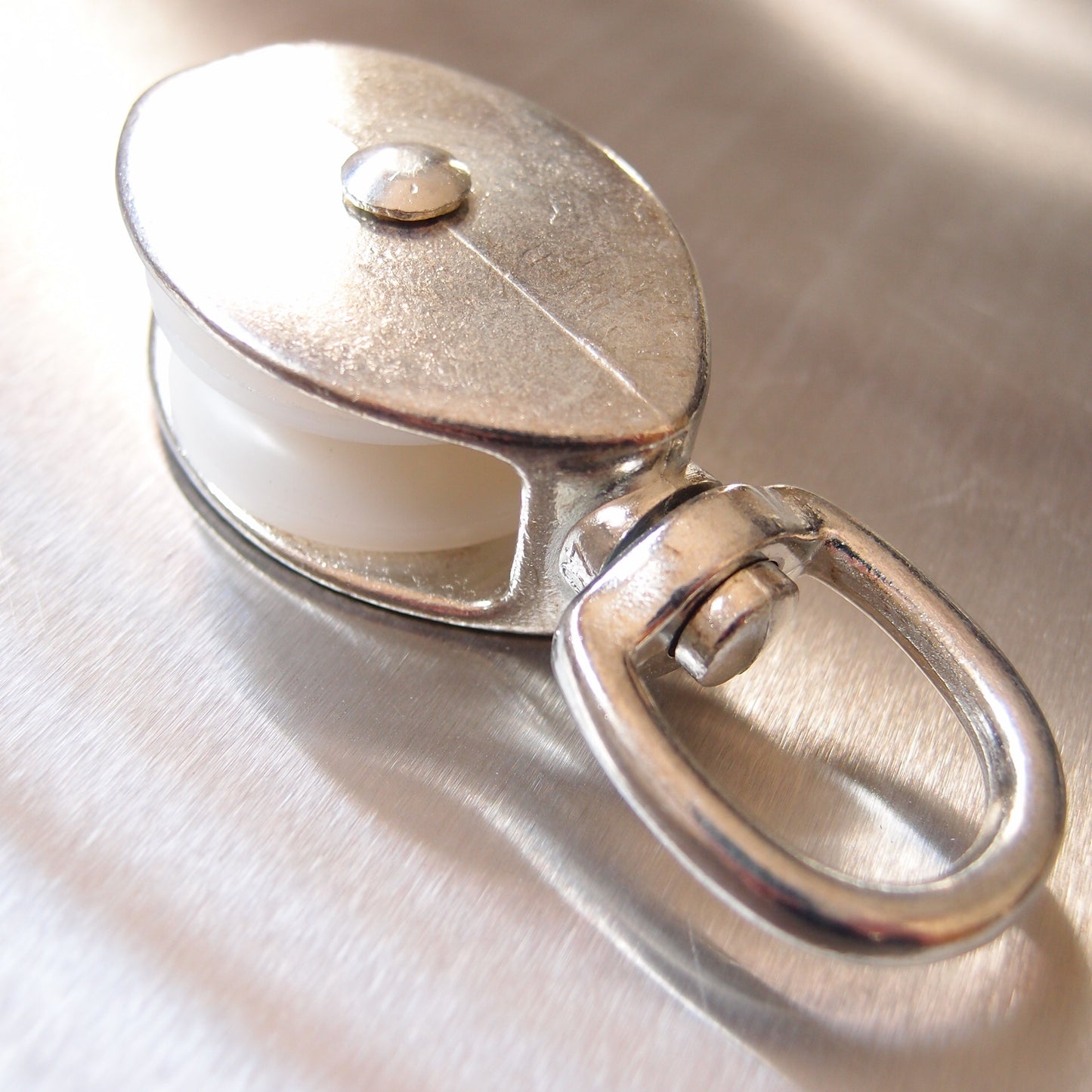 Single Awning Pulley - Nylon Sheave - Swivel Eye - Zinc Plated Steel