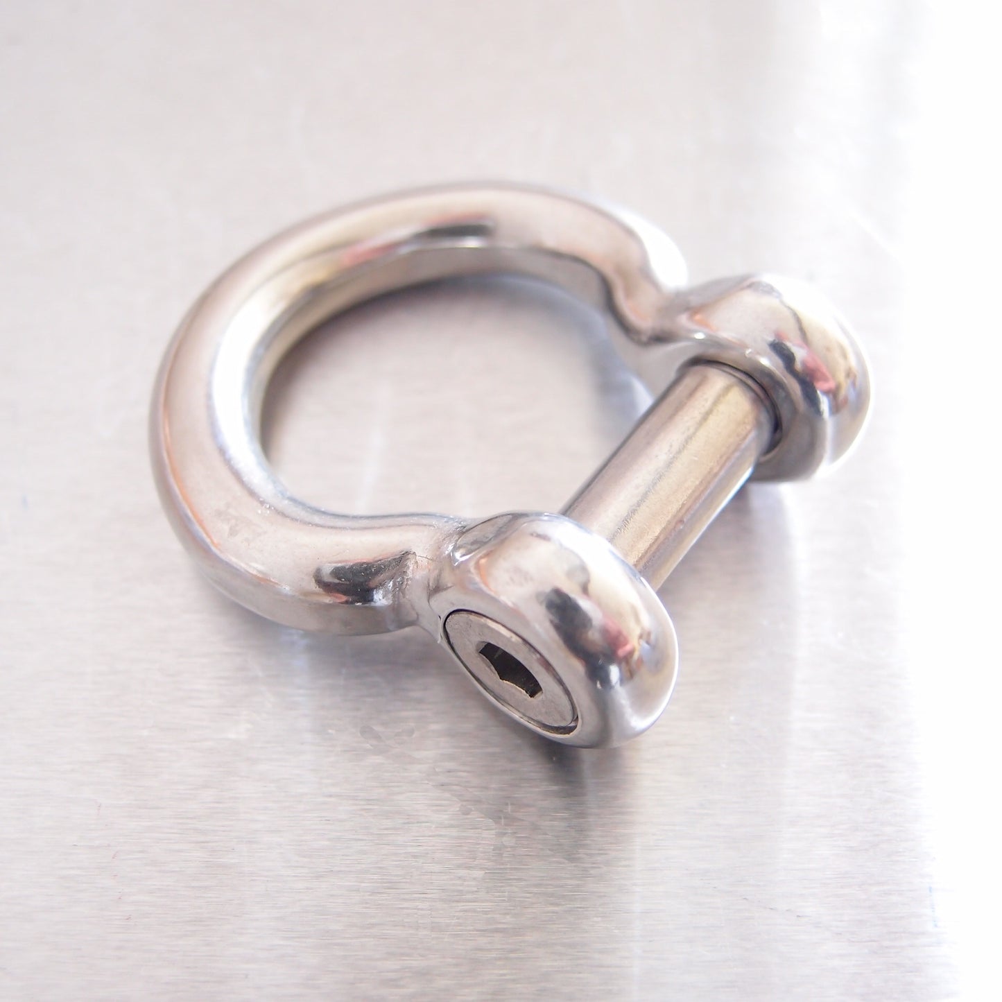 Stainless Steel Bow Shackle - Hexagon Socket Countersunk Pin - AISI 316