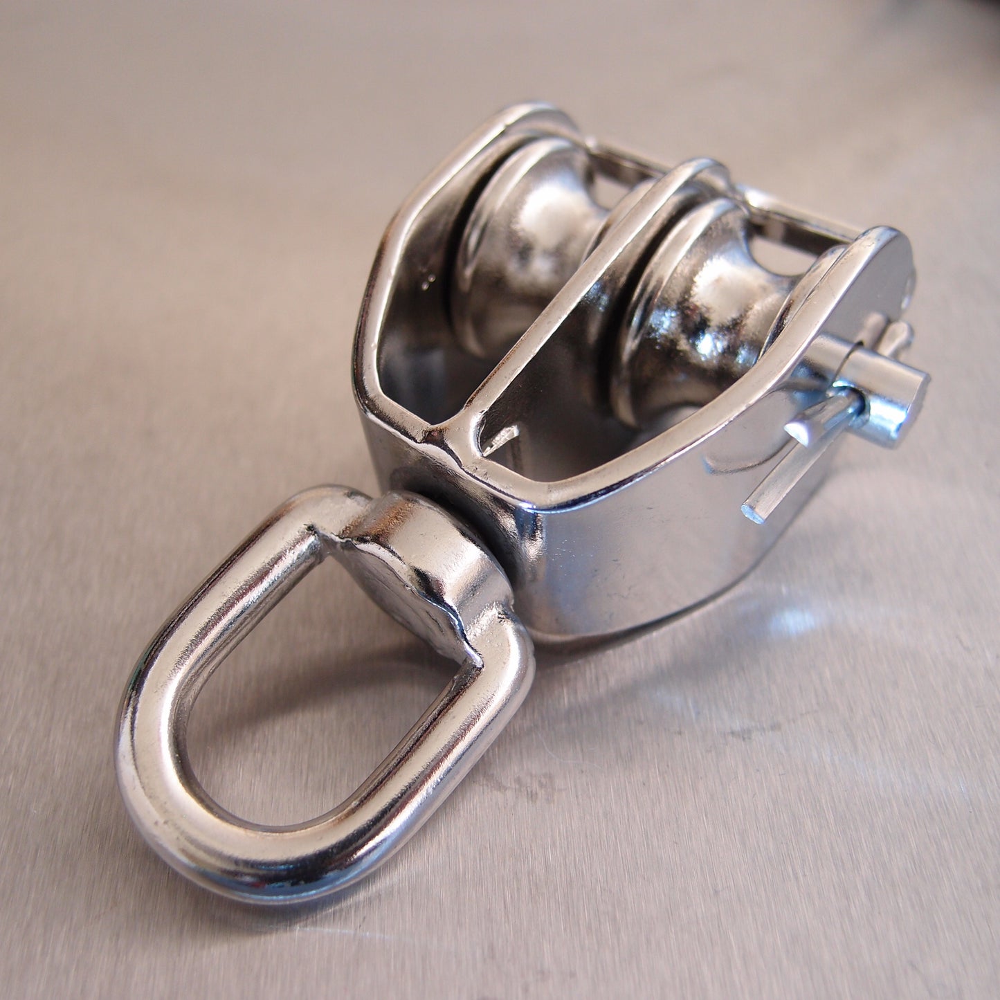 Stainless Steel Double Sheave Blocks with Swivel Oval Eye - AISI 316