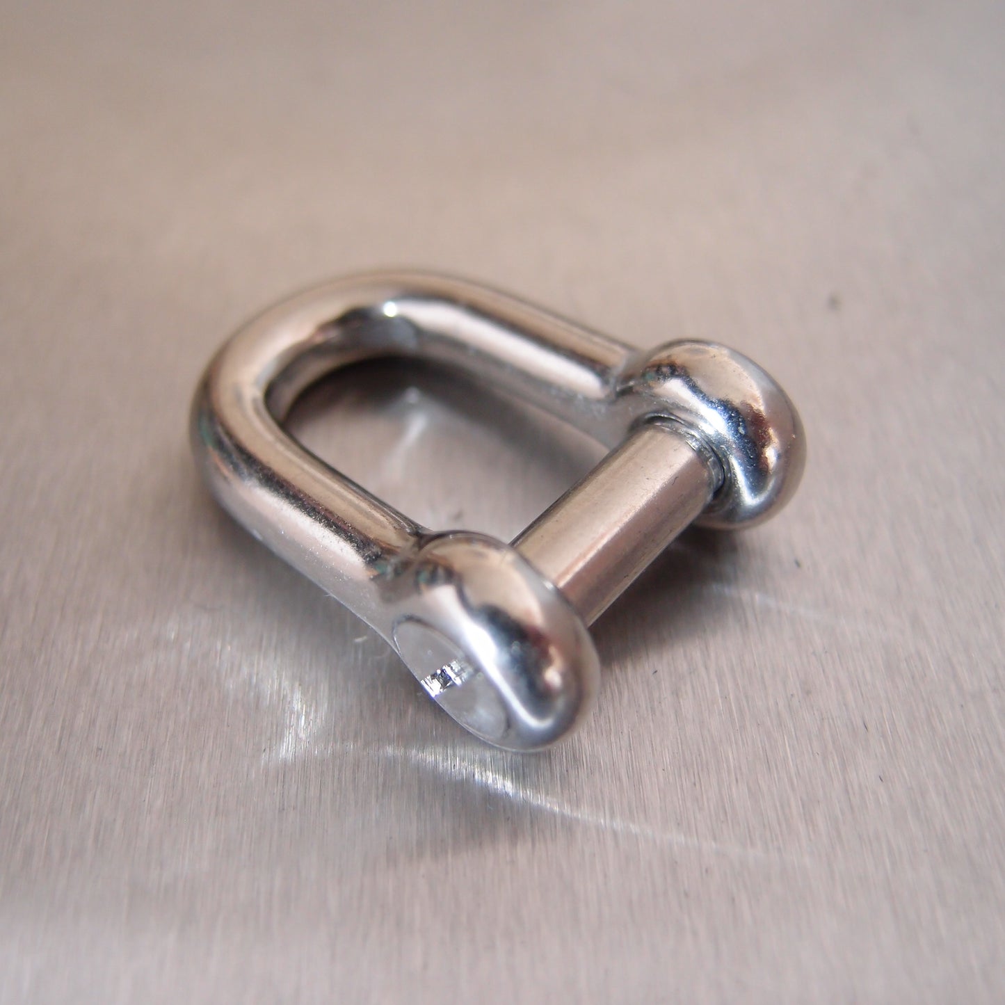 Stainless Steel Dee Shackles - with Countersunk Flush Pin - AISI 316