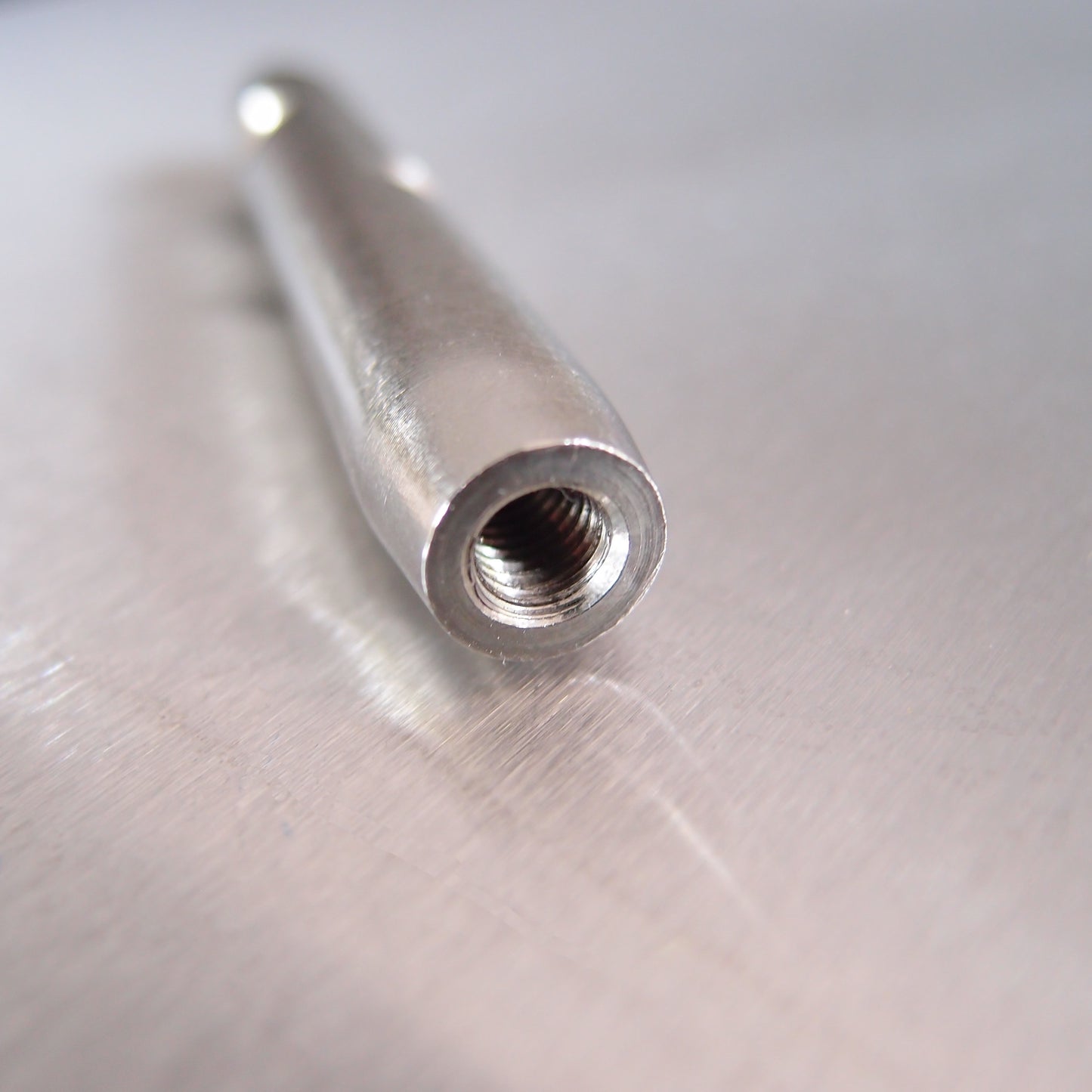 Stainless Steel Swageless Stud Terminal with Internal Thread - AISI 316