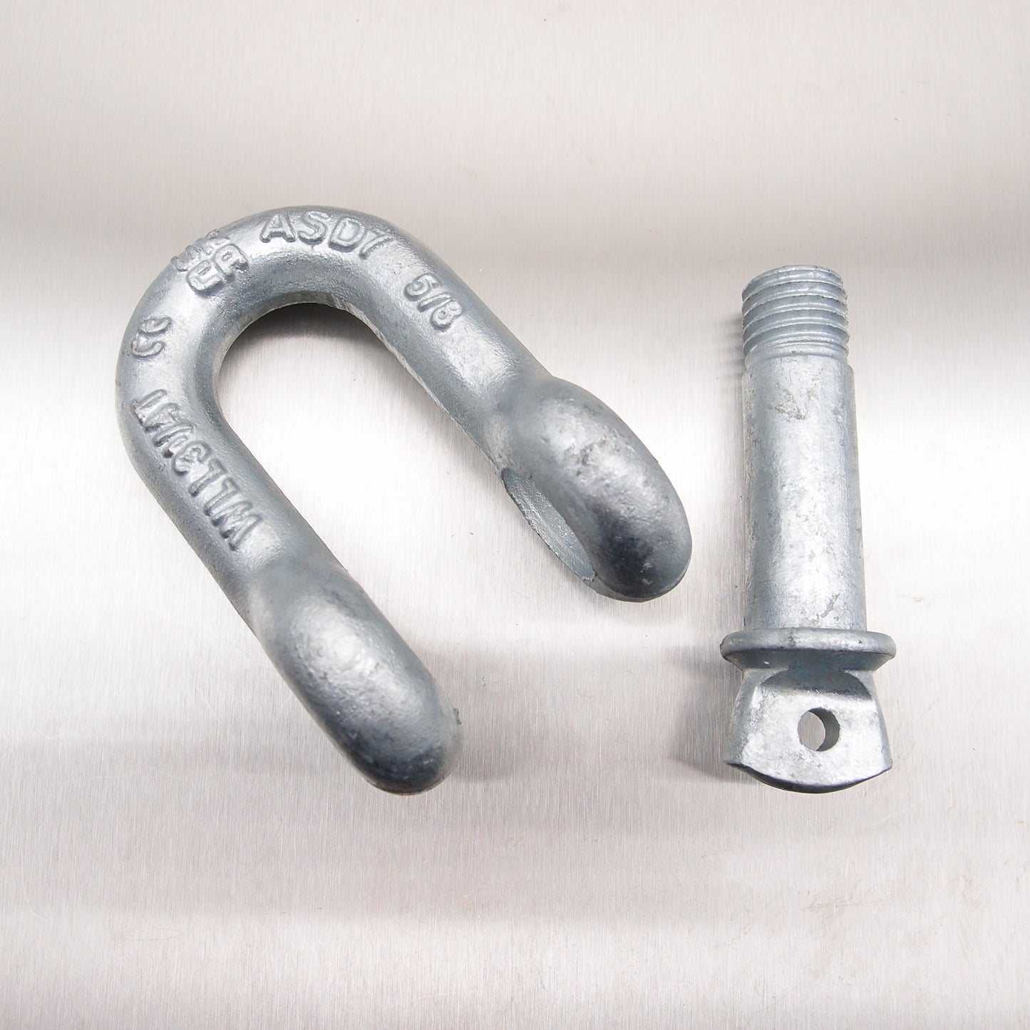Drop Forged Dee Shackle - US Fed Spec RR-C-271D IV - Screw Pin Dee Galvanised