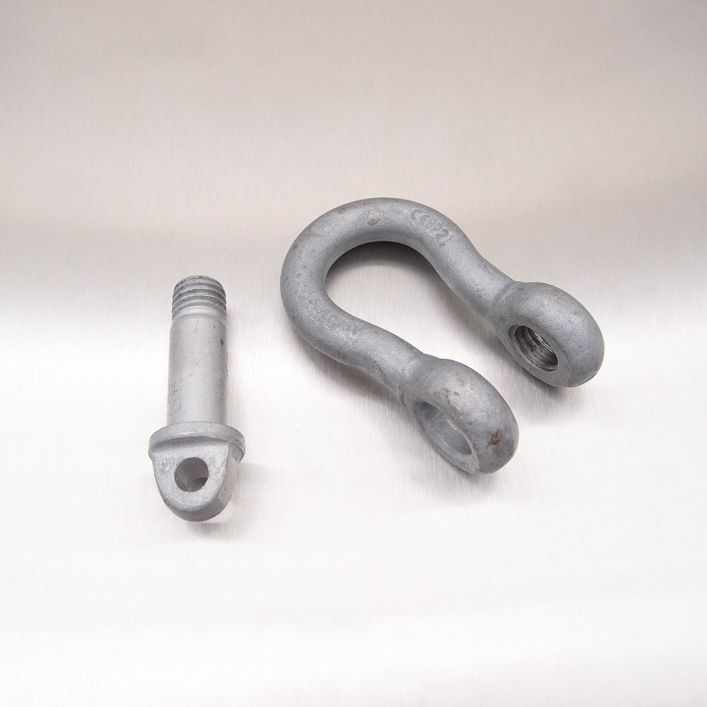 Large Bow Shackles High Tensile with Type A Pins - Galvanised