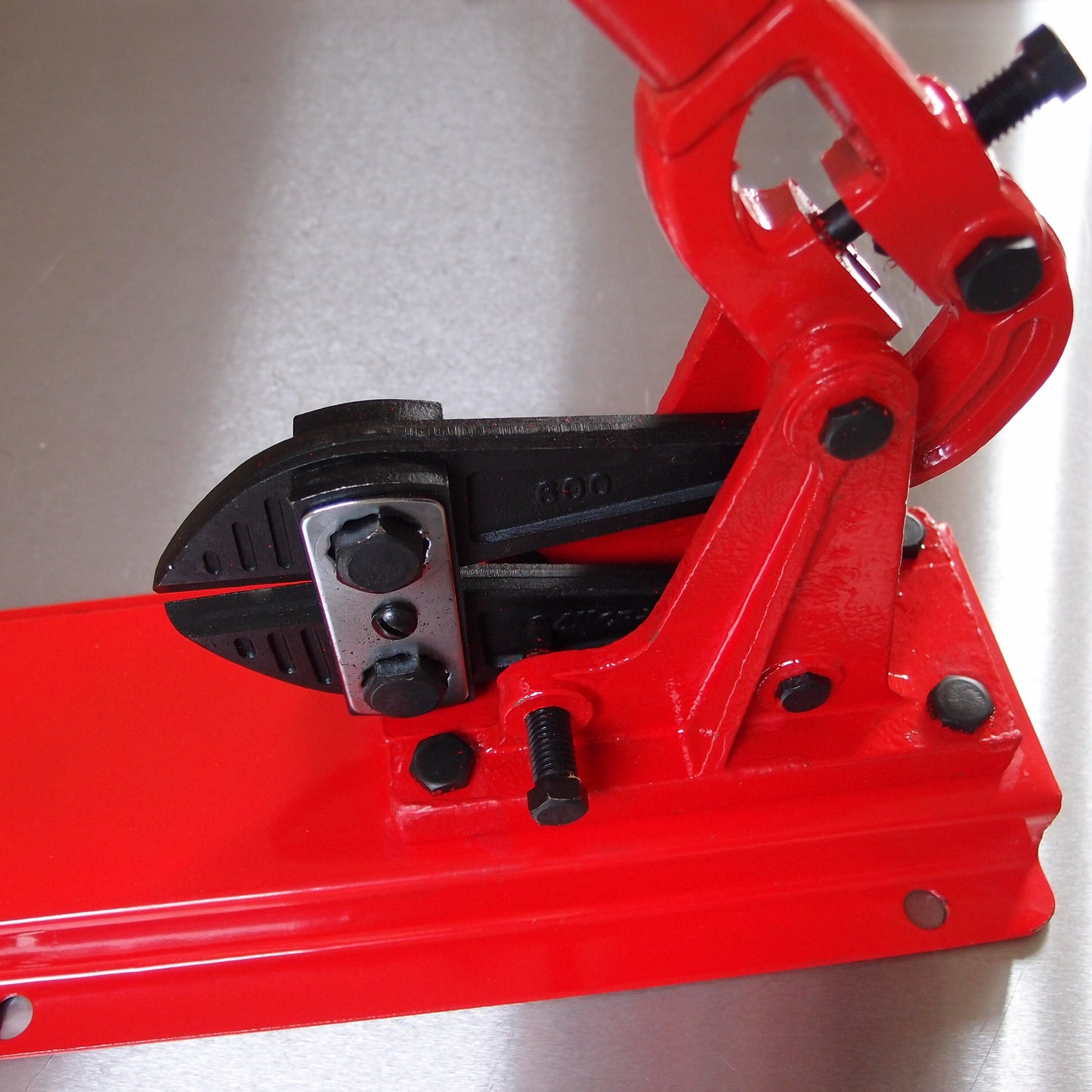 Bench Mounted Chain Bolt Cutter
