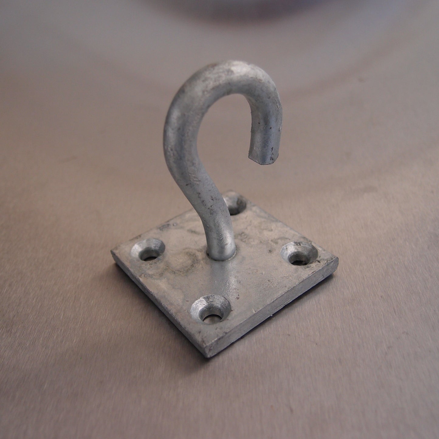 50mm x 50mm Galvanised Hook-on-Plates
