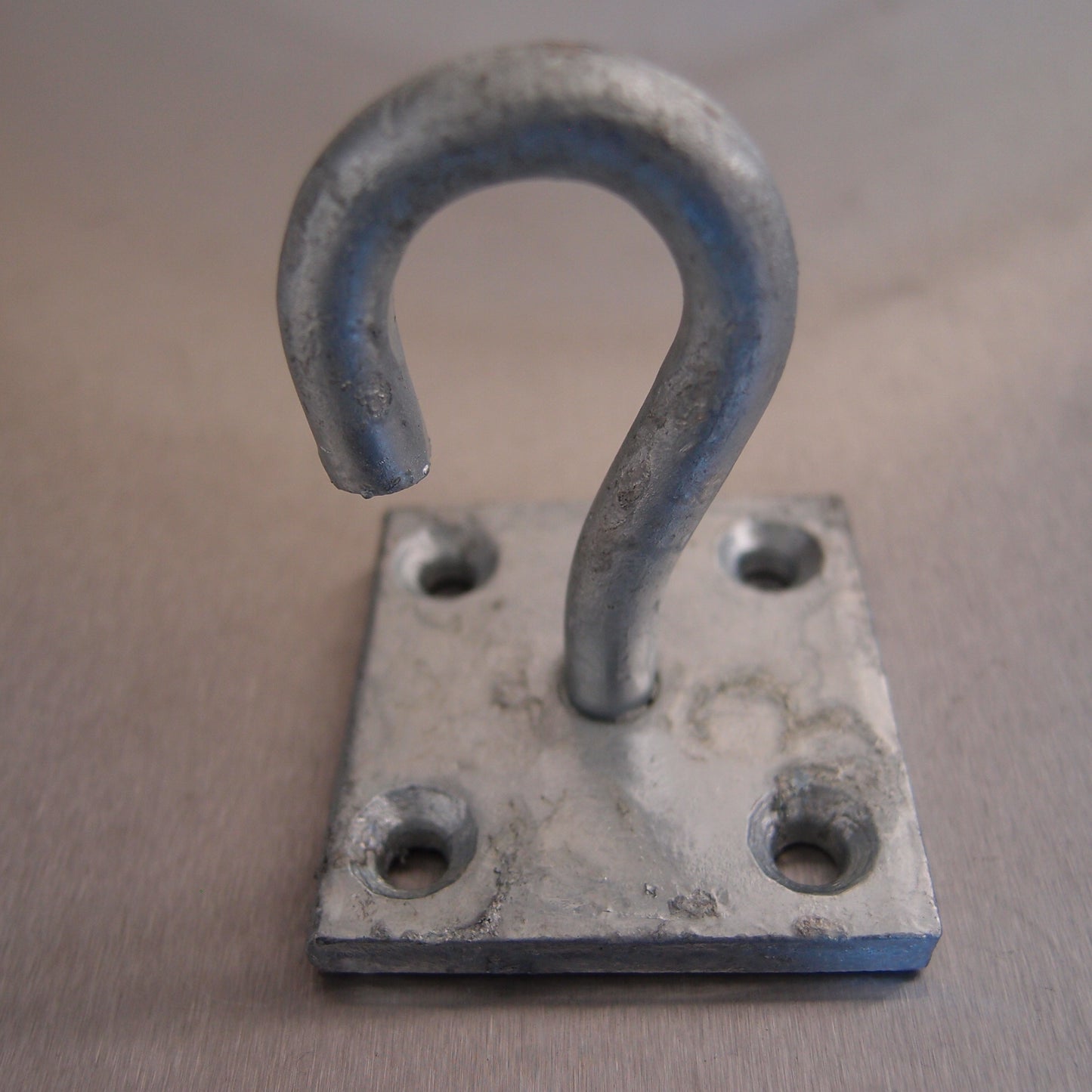 50mm x 50mm Galvanised Hook-on-Plates