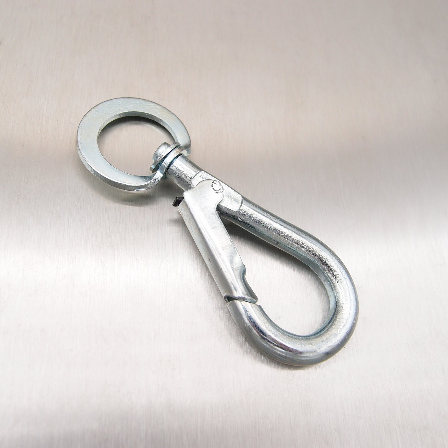 Standard Springhooks to Swivel: Zinc Plated