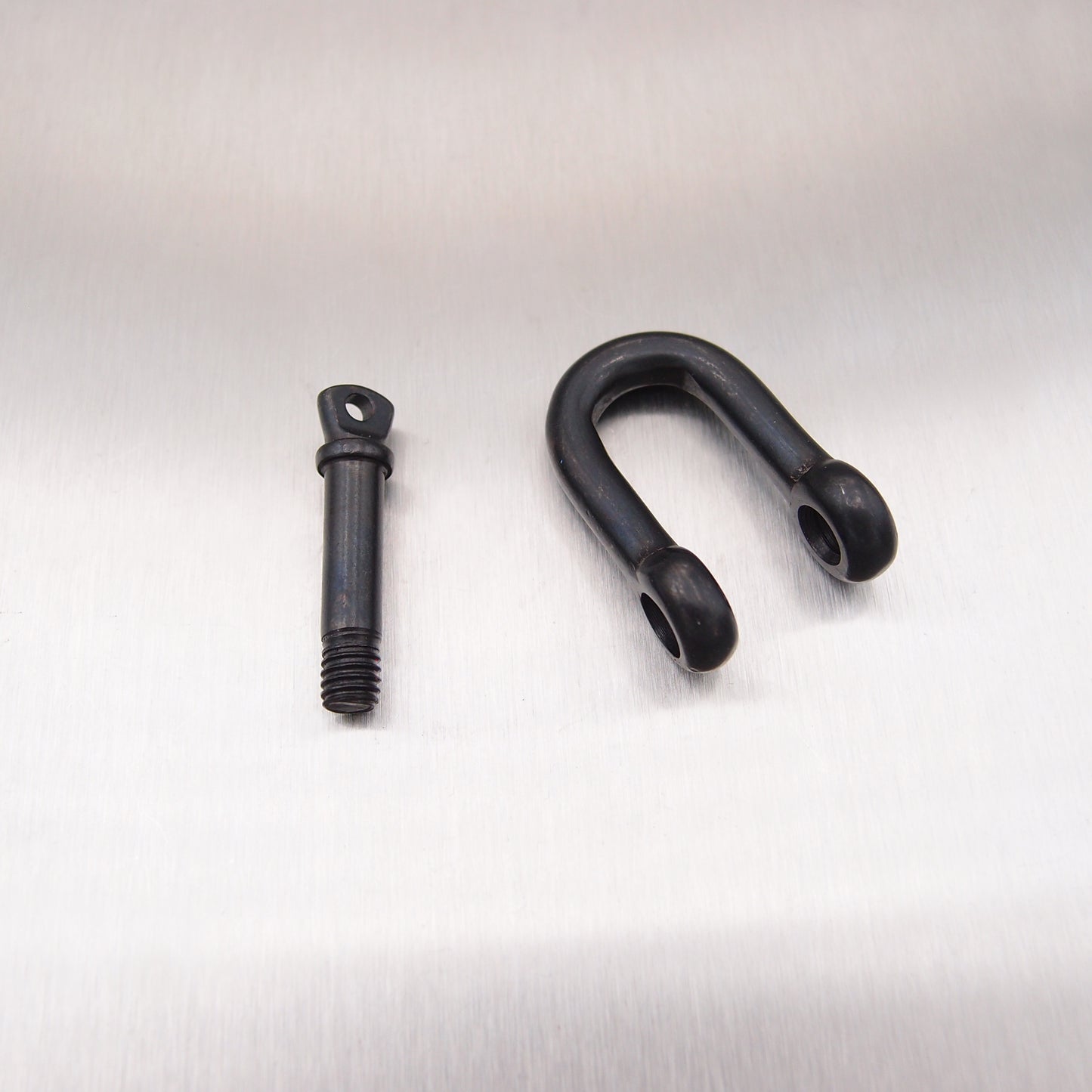 StayBlack Stainless Steel Dee Shackle - with Screwed Collar Pin AISI 316