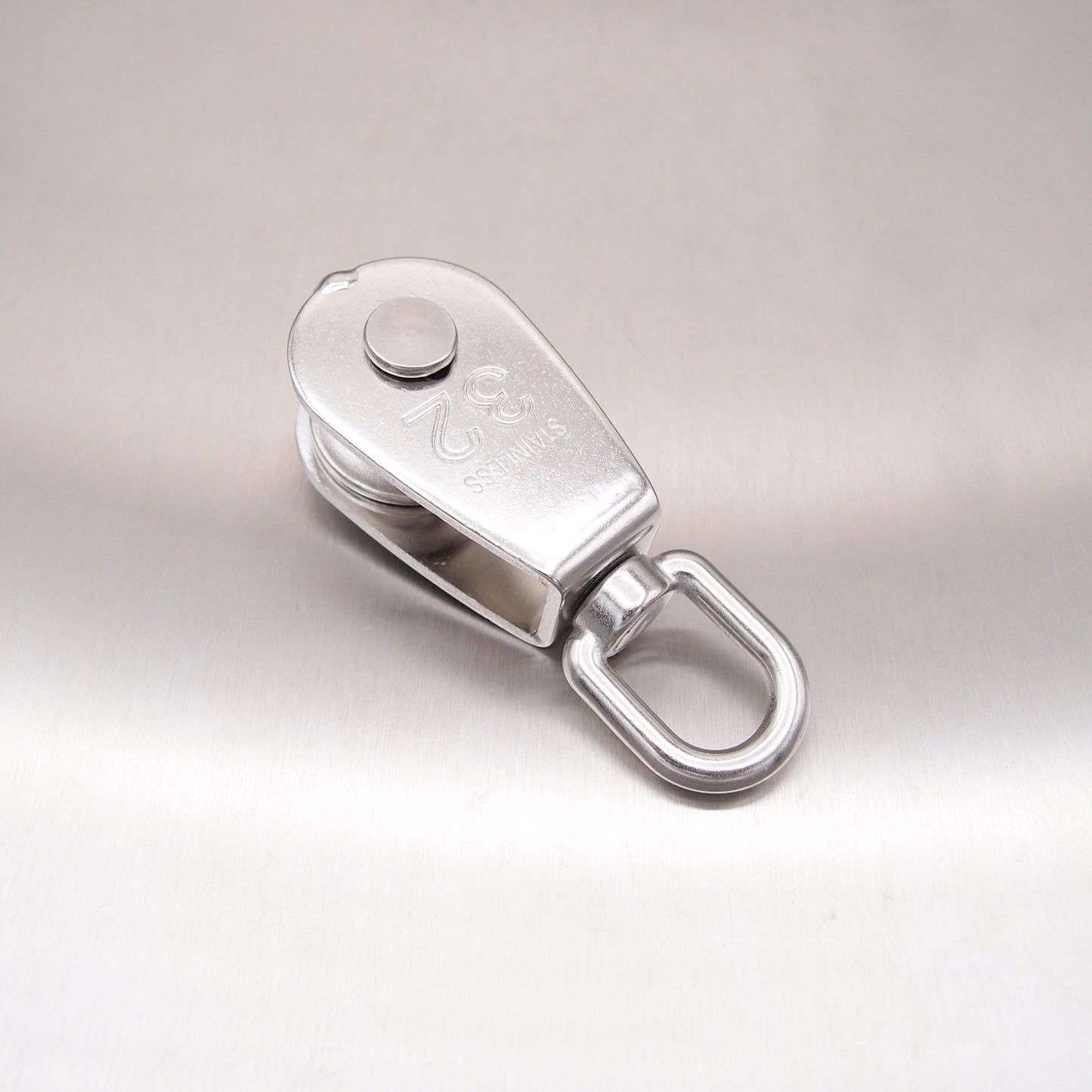 Stainless Steel Single Sheave Blocks with Swivel Oval Eye - AISI 316