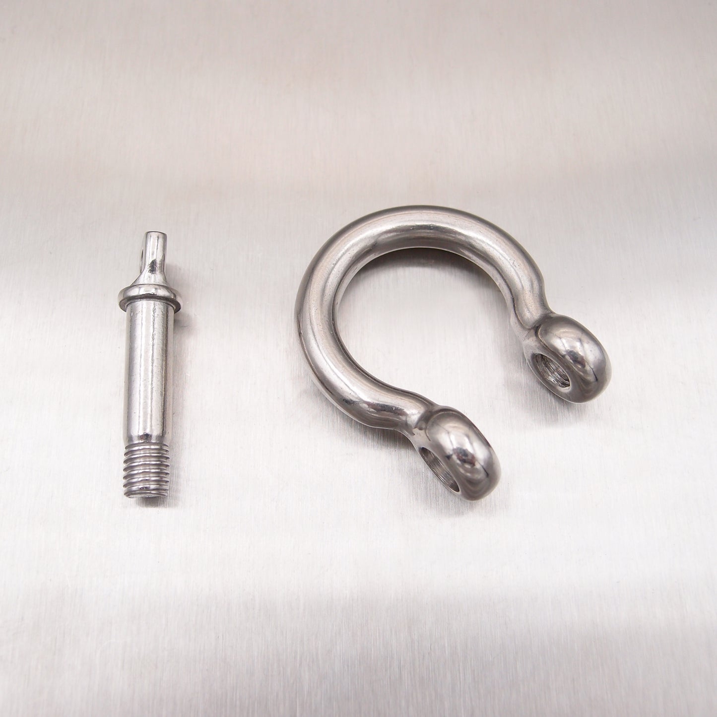 Stainless Steel Bow Shackle - with Screwed Collar Pin - AISI 316