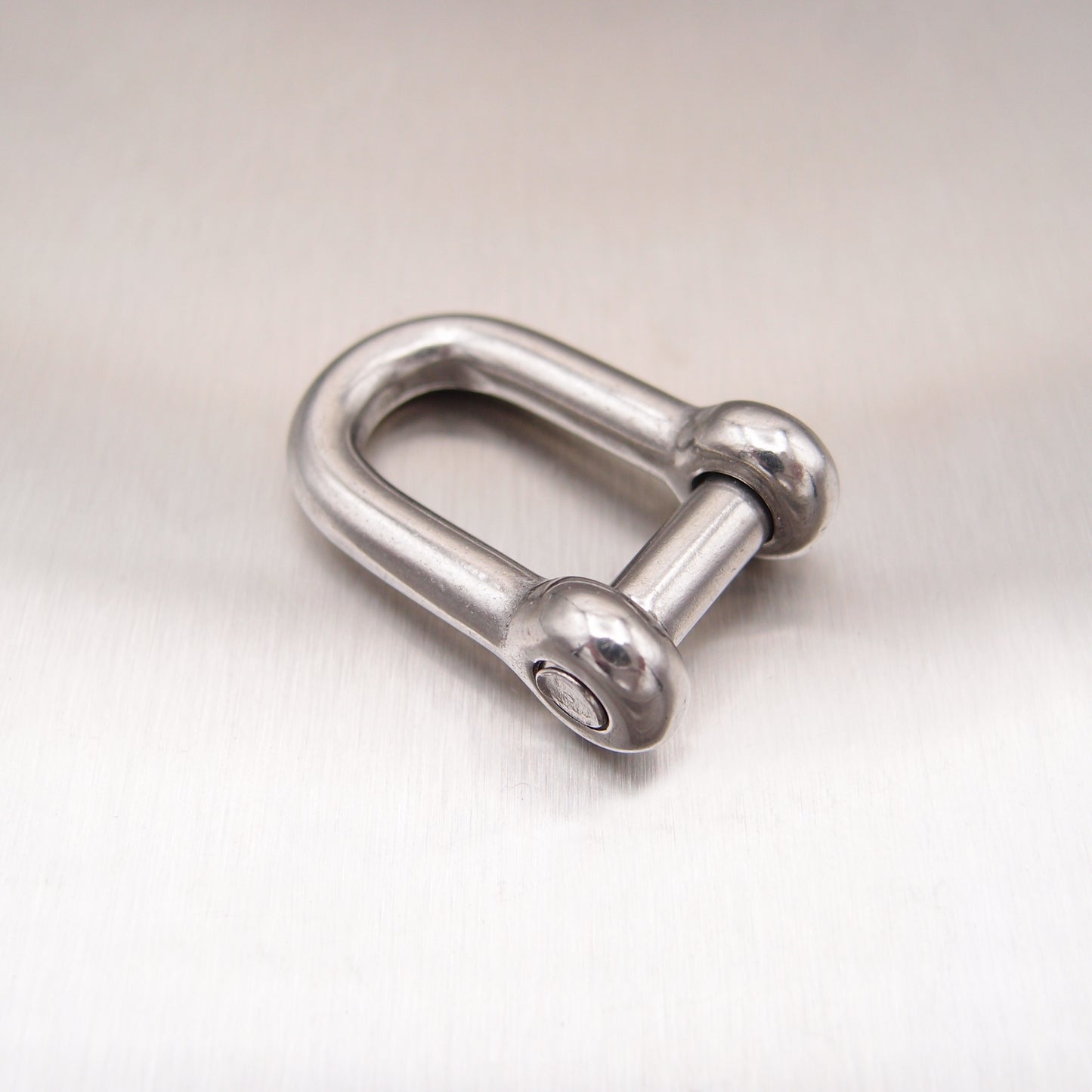 Stainless Steel Dee Shackles - with Countersunk Flush Pin - AISI 316