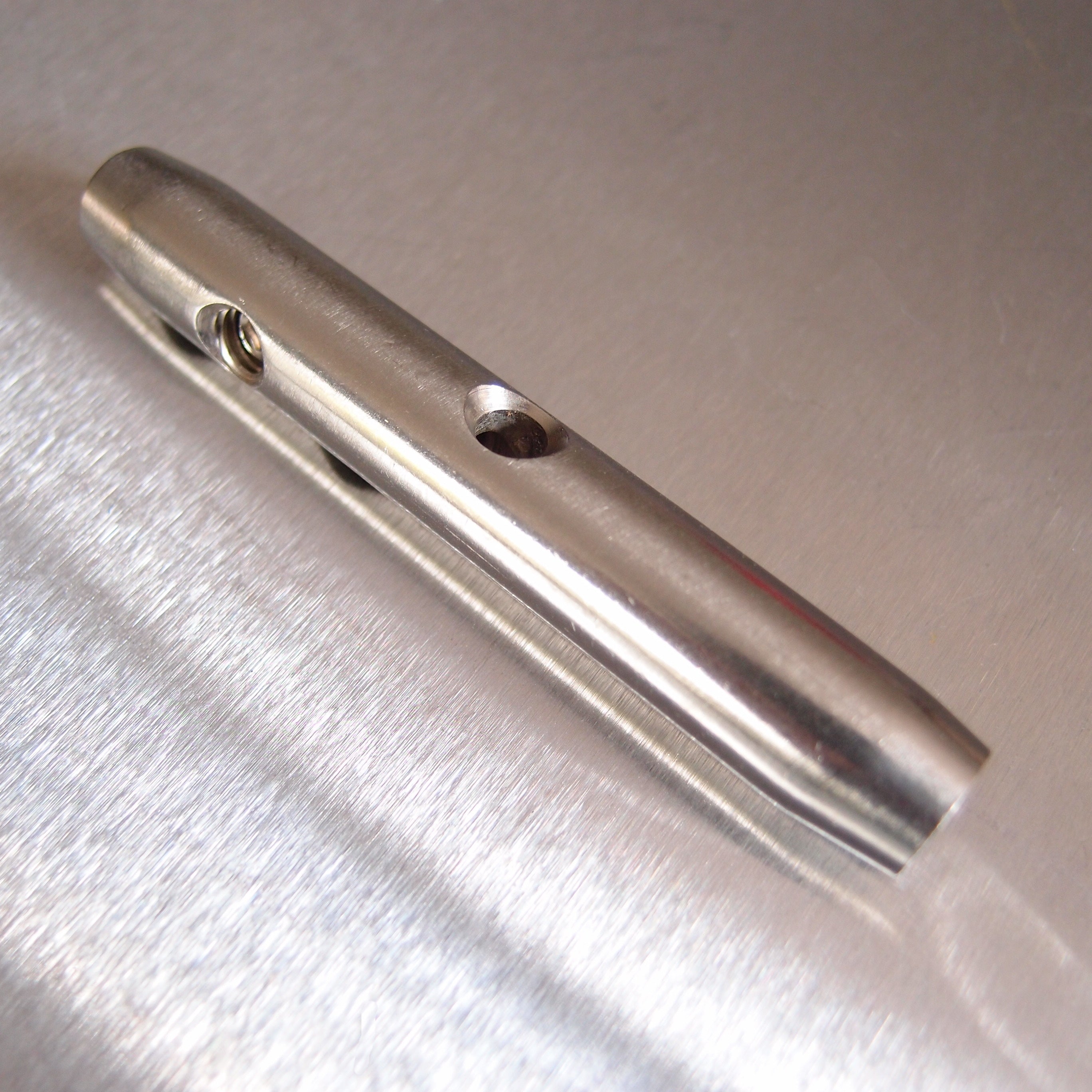 Stainless Steel Swageless Stud Terminal with Internal Thread - AISI 31 ...