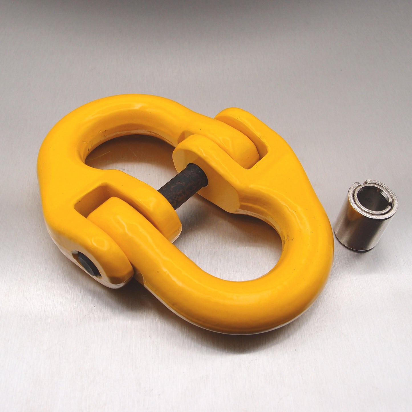 Grade 8 Component Connector