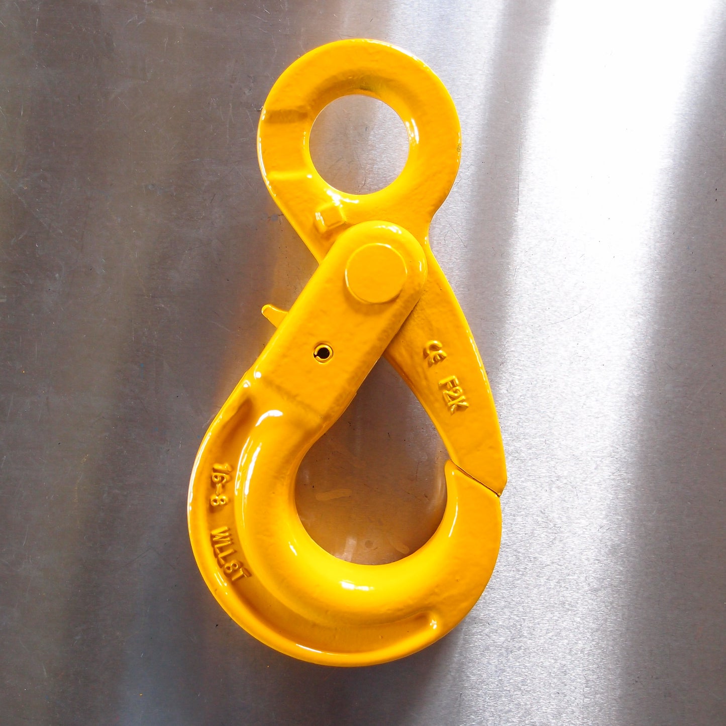Grade 8 Eye Self Locking Hook